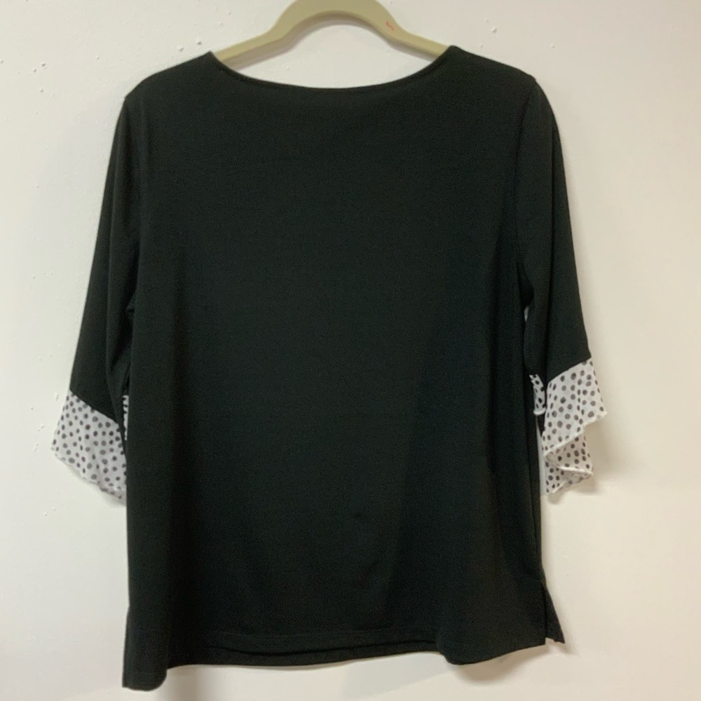 Multiples top - Picture 2 of 3